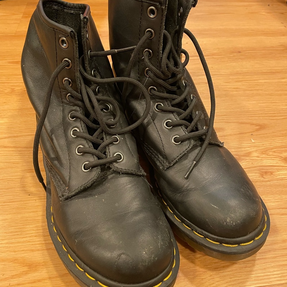 doc martens 1460